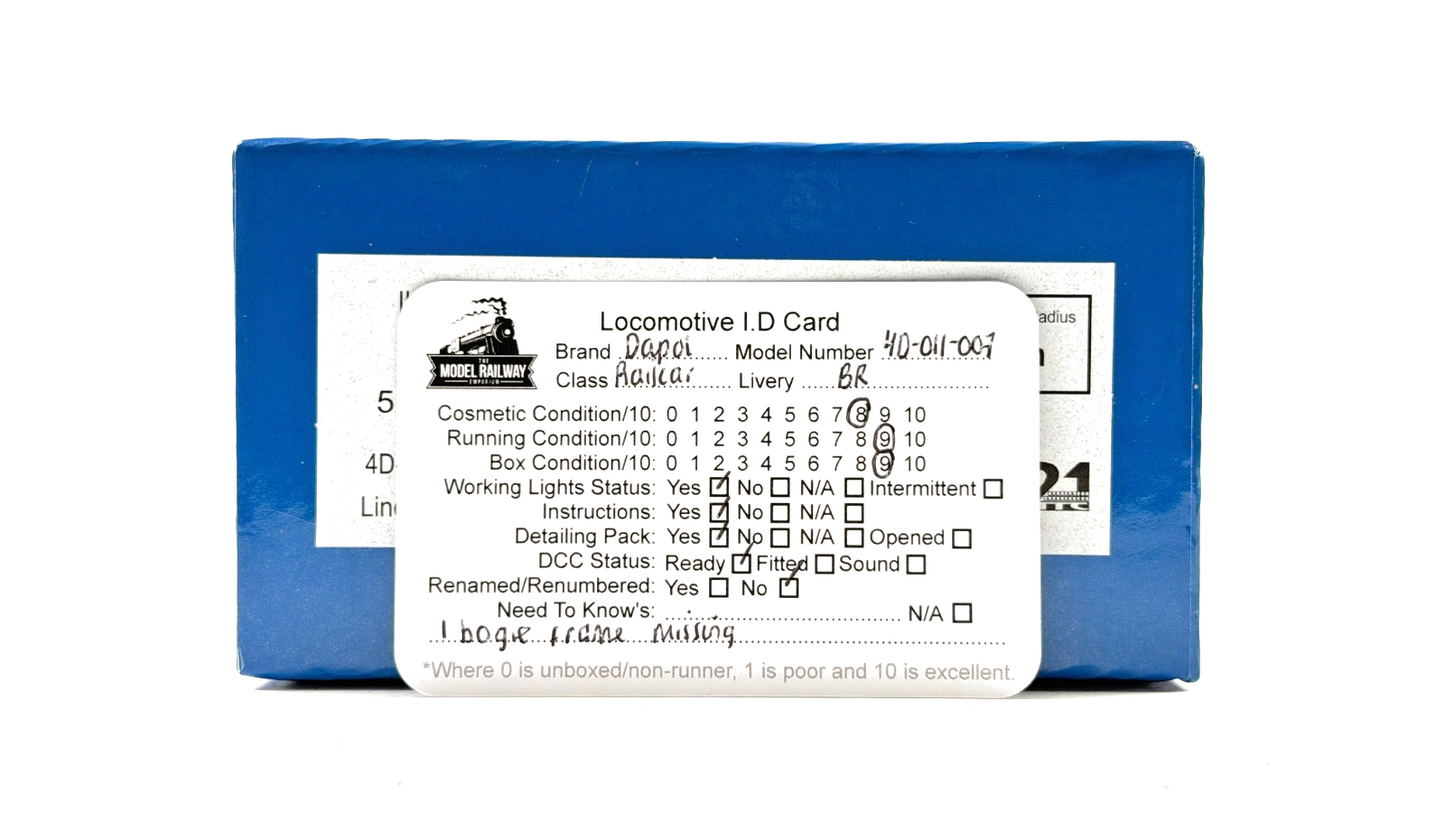 DAPOL 00 GAUGE - 4D-011-007 - STREAMLINED RAILCAR W11 BR LINED CHOCOLATE & CREAM