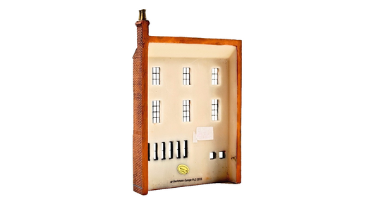 BACHMANN SCENECRAFT 00 GAUGE - 44-260 - LOW RELIEF TOWN GARAGE - UNBOXED 2