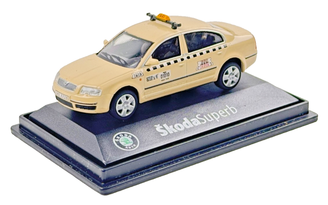 ABREX 1/72 SCALE - SKODA SUPERB CREAM SALOON TAXI - BOXED