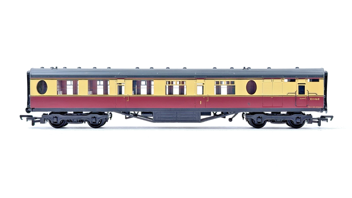 BACHMANN 00 GAUGE - RAKE OF 3 BR CRIMSON CREAM THOMPSON COACHES UNBOXED