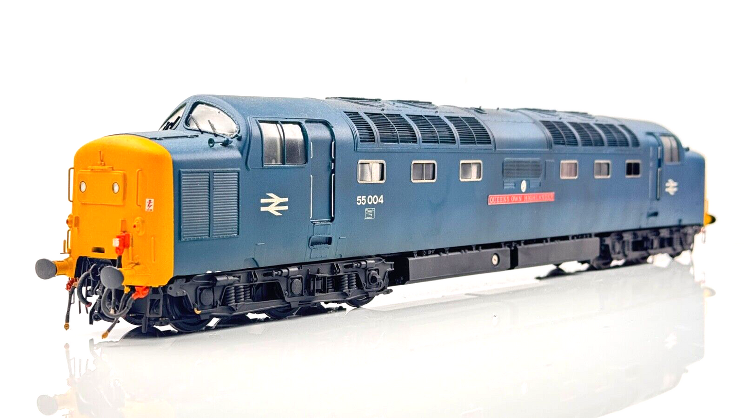 DJH O GAUGE - CLASS 55 DELTIC DIESEL BR BLUE QUEENS OWN HIGHLANDER 55004 - SUPER