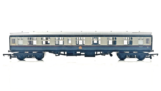 TRIANG 00 GAUGE - LIGHT & DARK BLUE ROYAL? PASSENGER COACH 15917 - UNBOXED