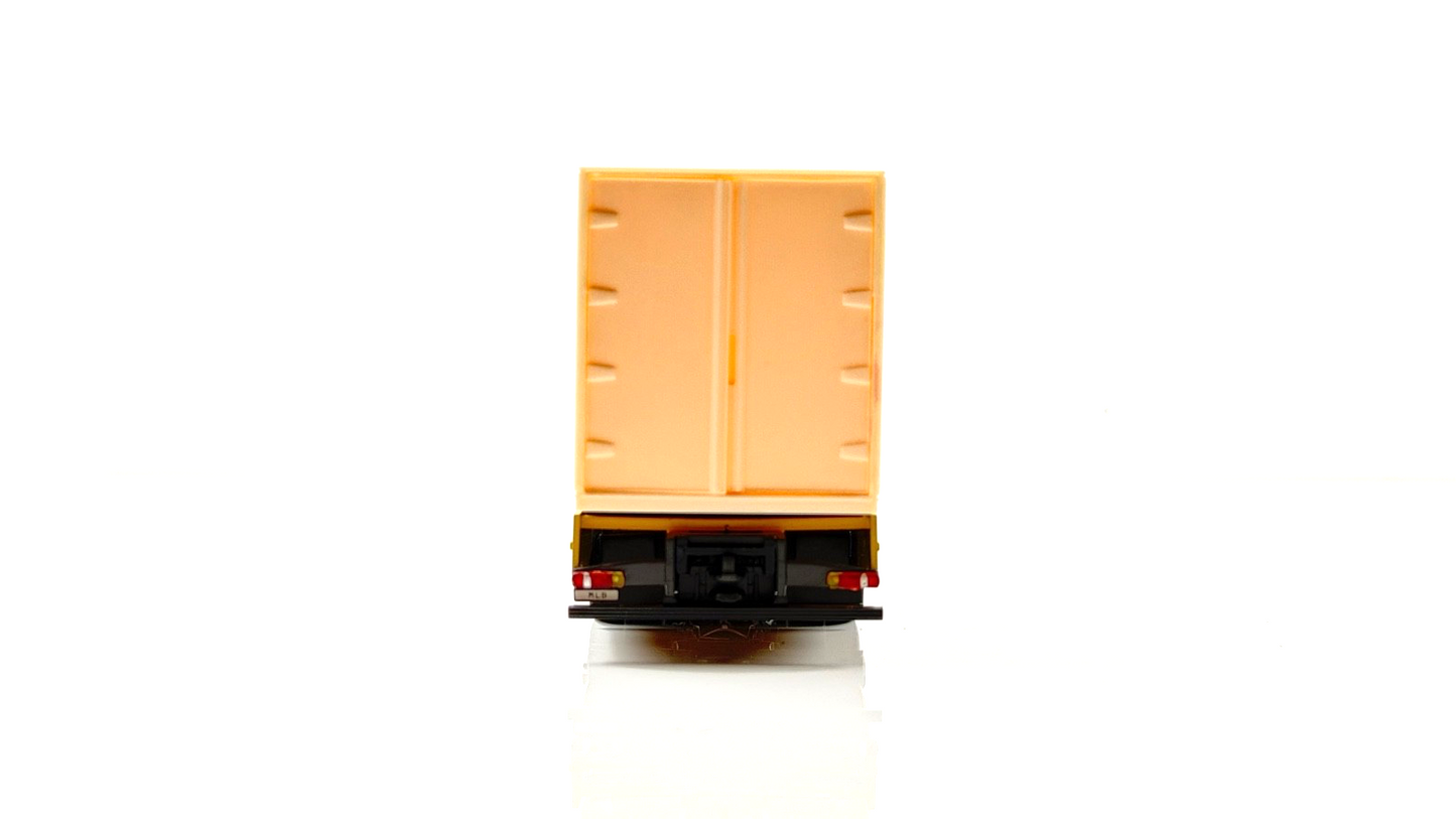 MOTORART 1/50 SCALE - FM9 CONSTRUCTION VOLVO DISTRIBUTION TRUCK INCORRECT BOX