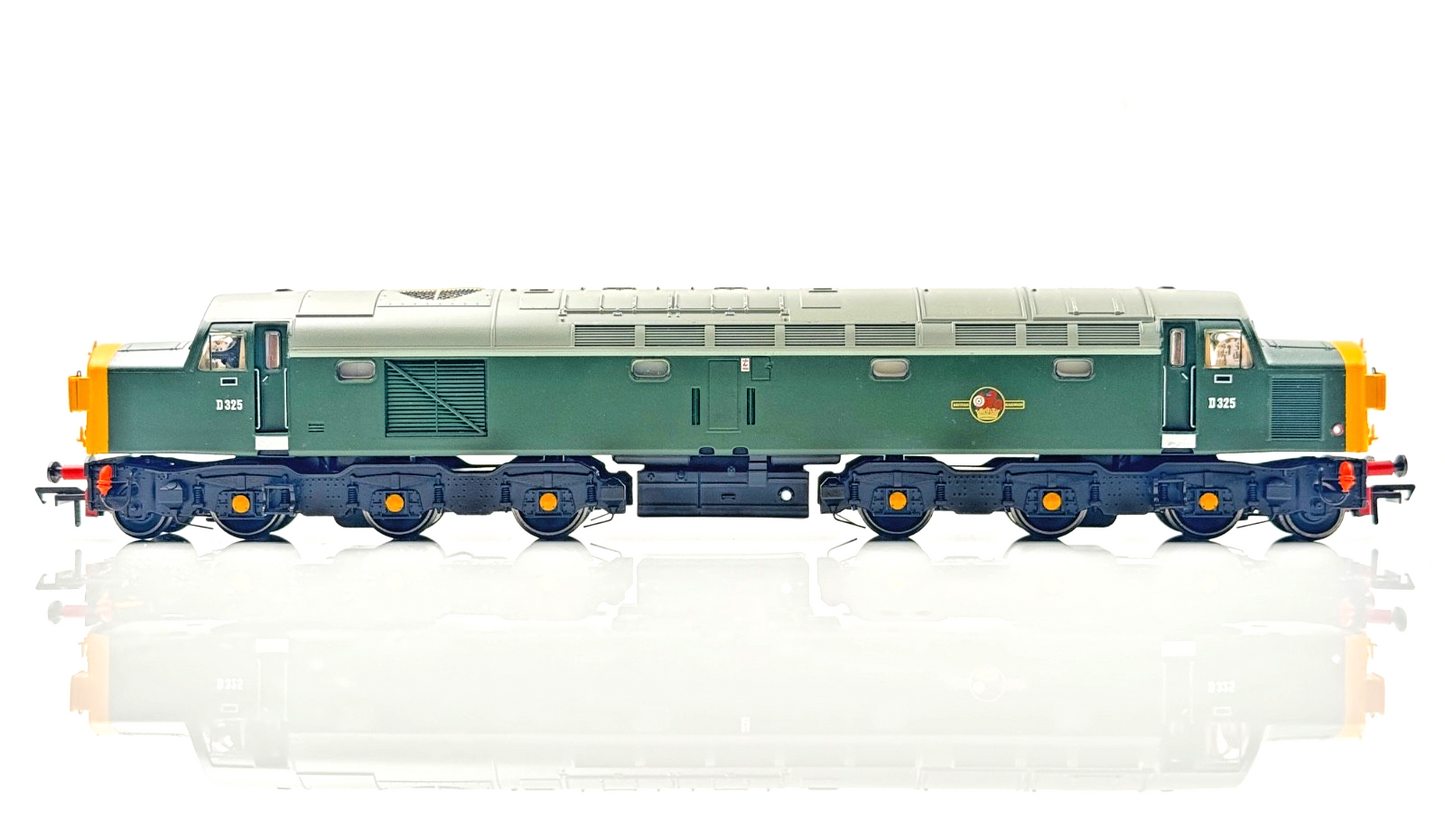 BACHMANN 00 GAUGE - 32-477 - CLASS 40 DIESEL D325 BR GREEN SPLIT HEAD CODE BOXED