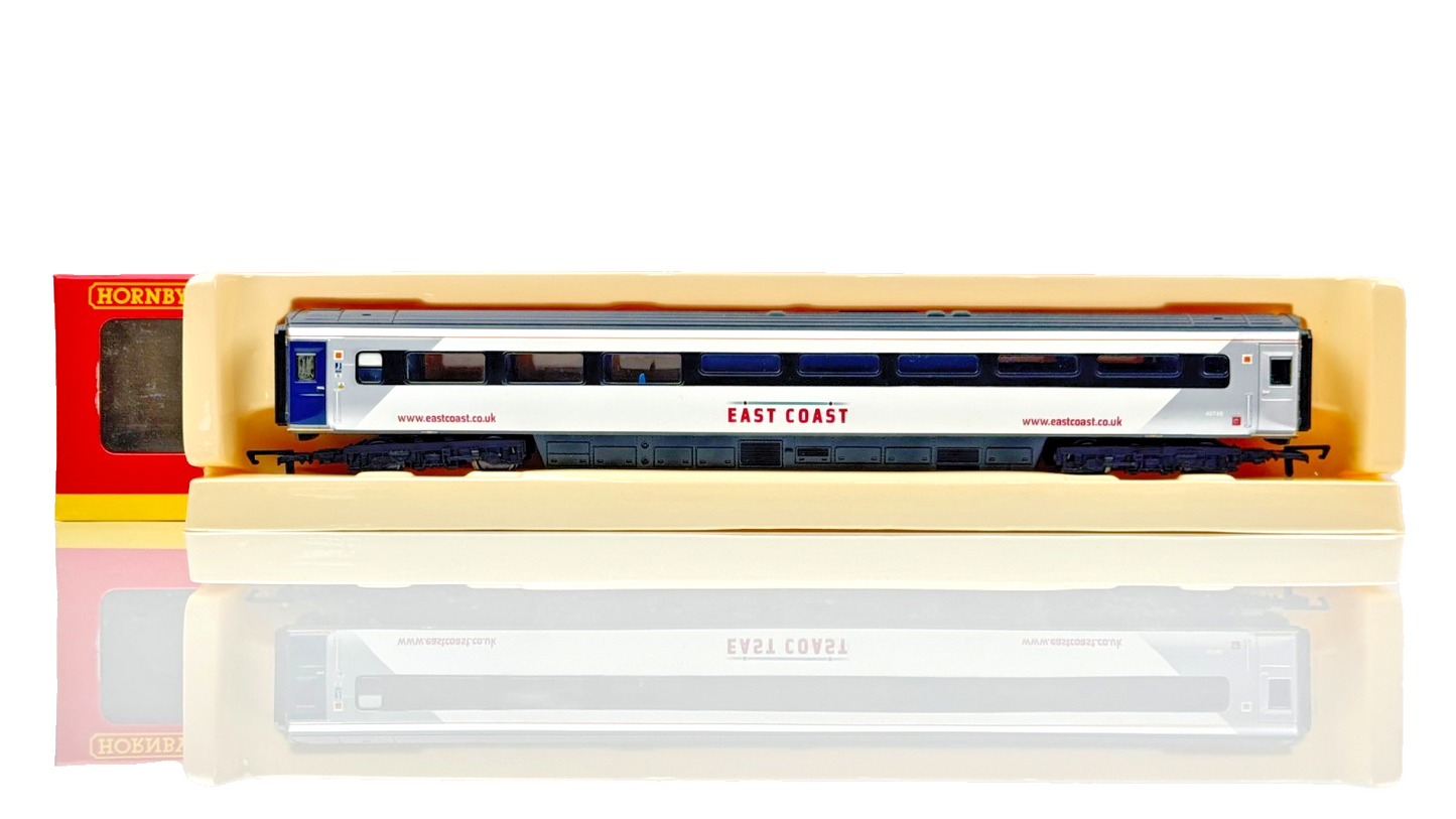 HORNBY 00 GAUGE - R4443 - EAST COAST TRAINS MK3 BUFFET CAR 40748 (WITH BUFFERS)