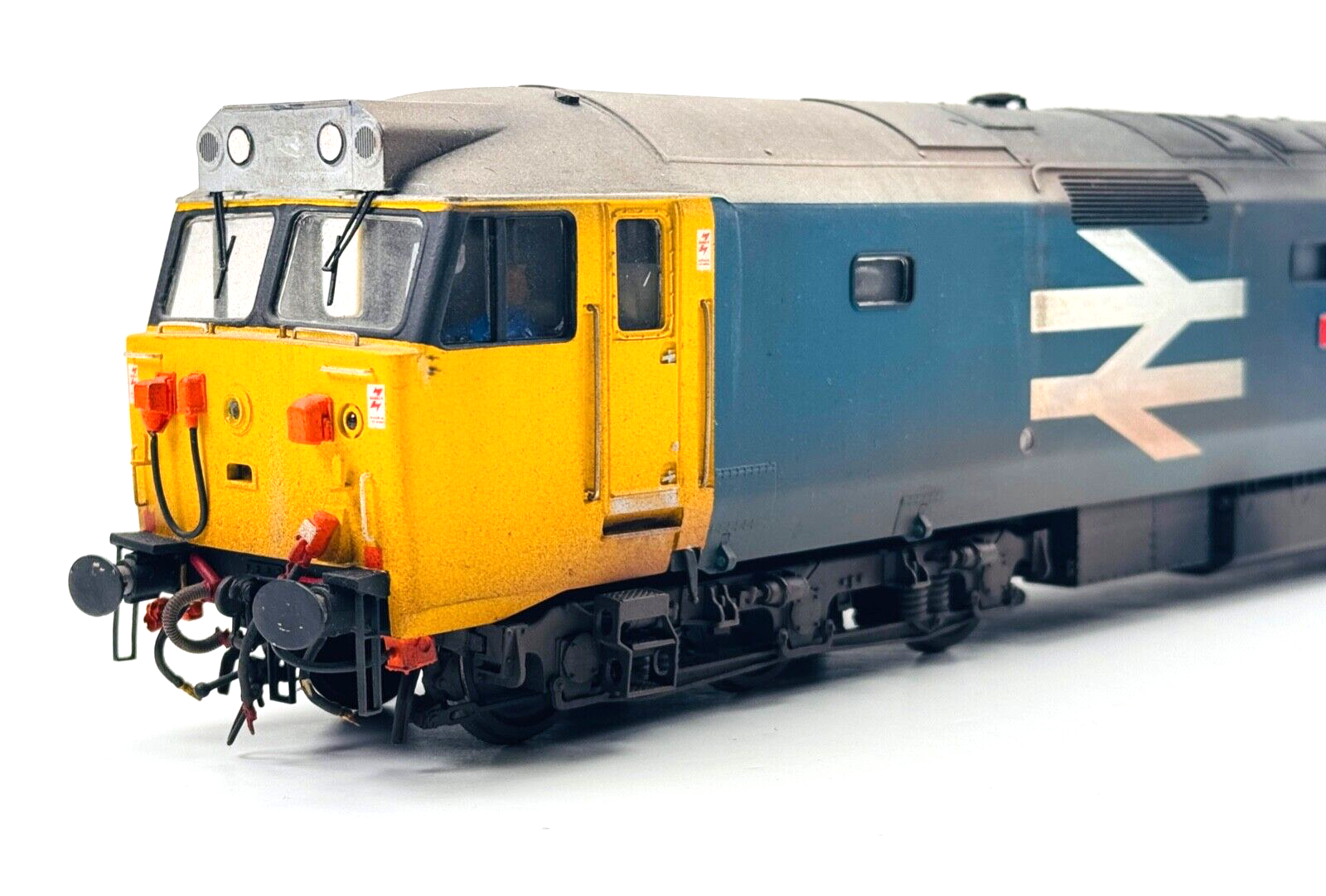 JUST LIKE THE REAL THING O GAUGE - CLASS 50 LARGE LOGO ARK ROYAL 50035 DCC SOUND