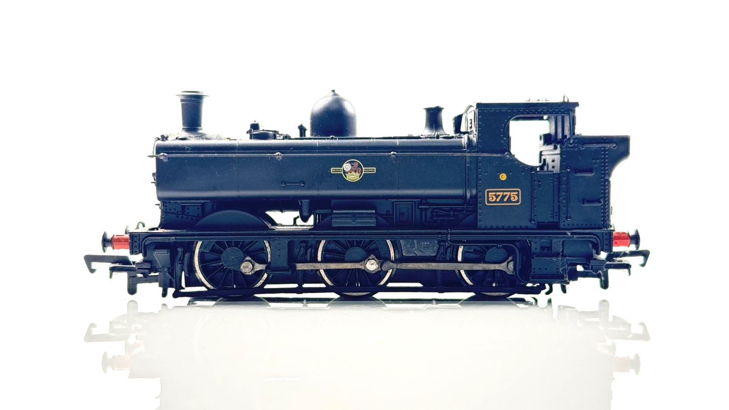BACHMANN 00 GAUGE - 31-902A - 57XX 5775 BR PLAIN BLACK LATE CREST - SPARES