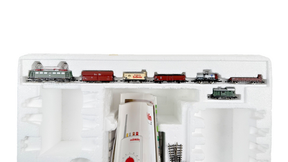 MARKLIN Z GAUGE 81860 - 25 YEARS MINI CLUB LOCO & FREIGHT STARTER SET INCOMPLETE