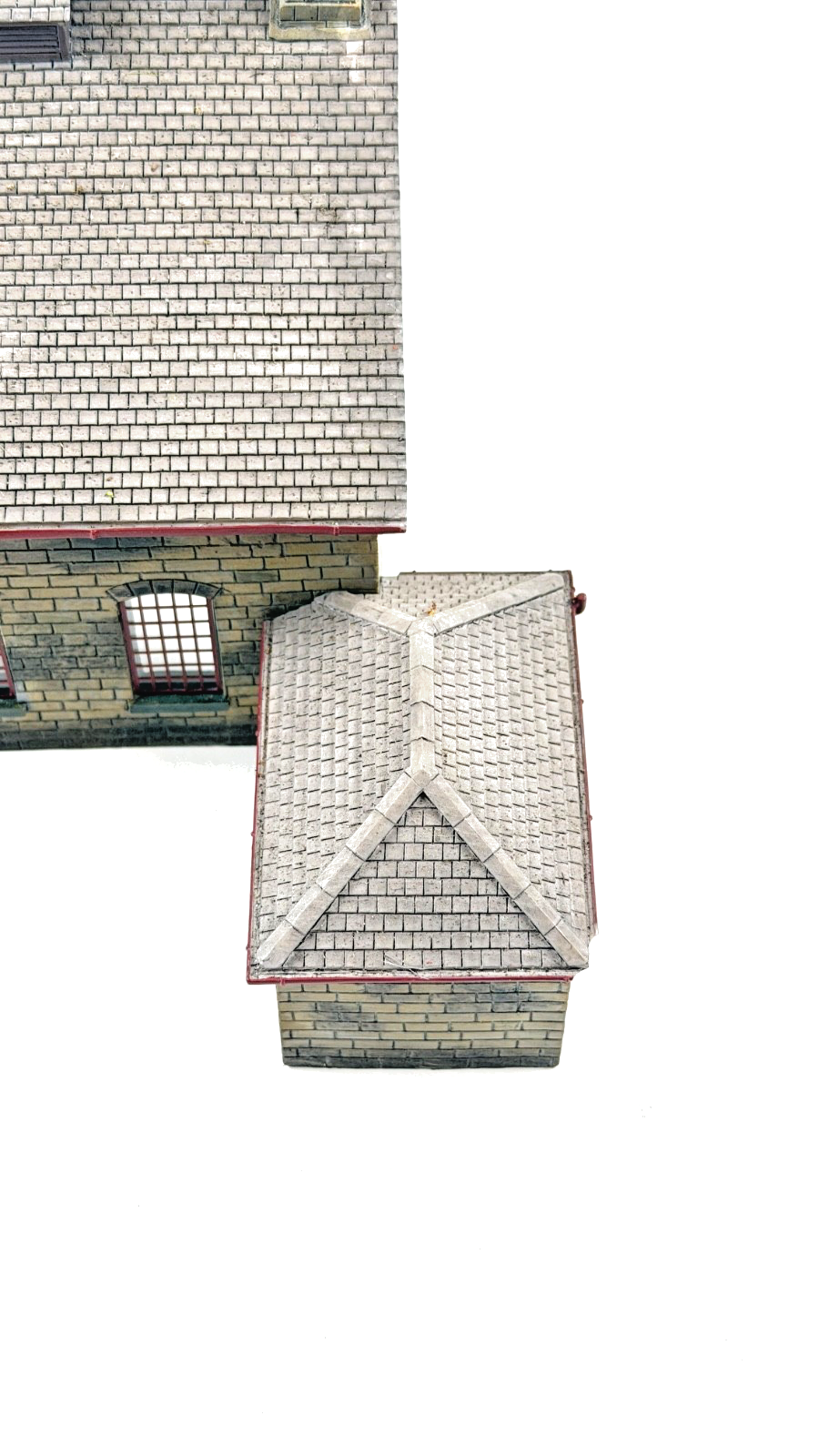 BACHMANN 00 GAUGE SCENECRAFT - 44-0157 - NER 2 ROAD ENGINE SHED - UNBOXED