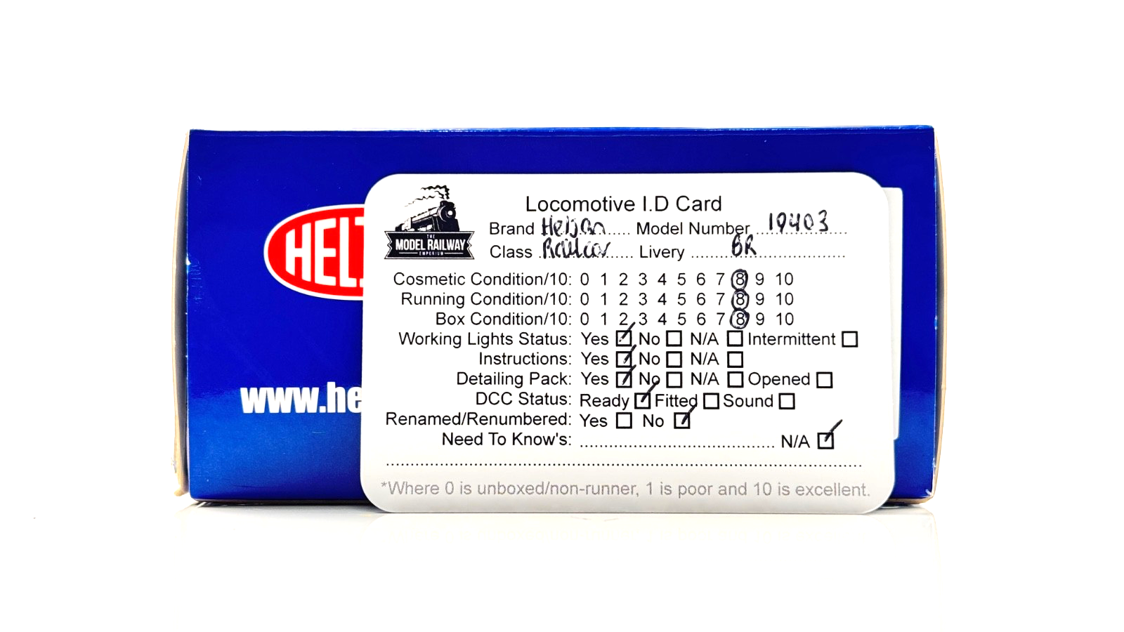 HELJAN 00 GAUGE - 19403 - BR CRIMSON CREAM DIESEL RAILCAR W20W WHITE CAB ROOFS