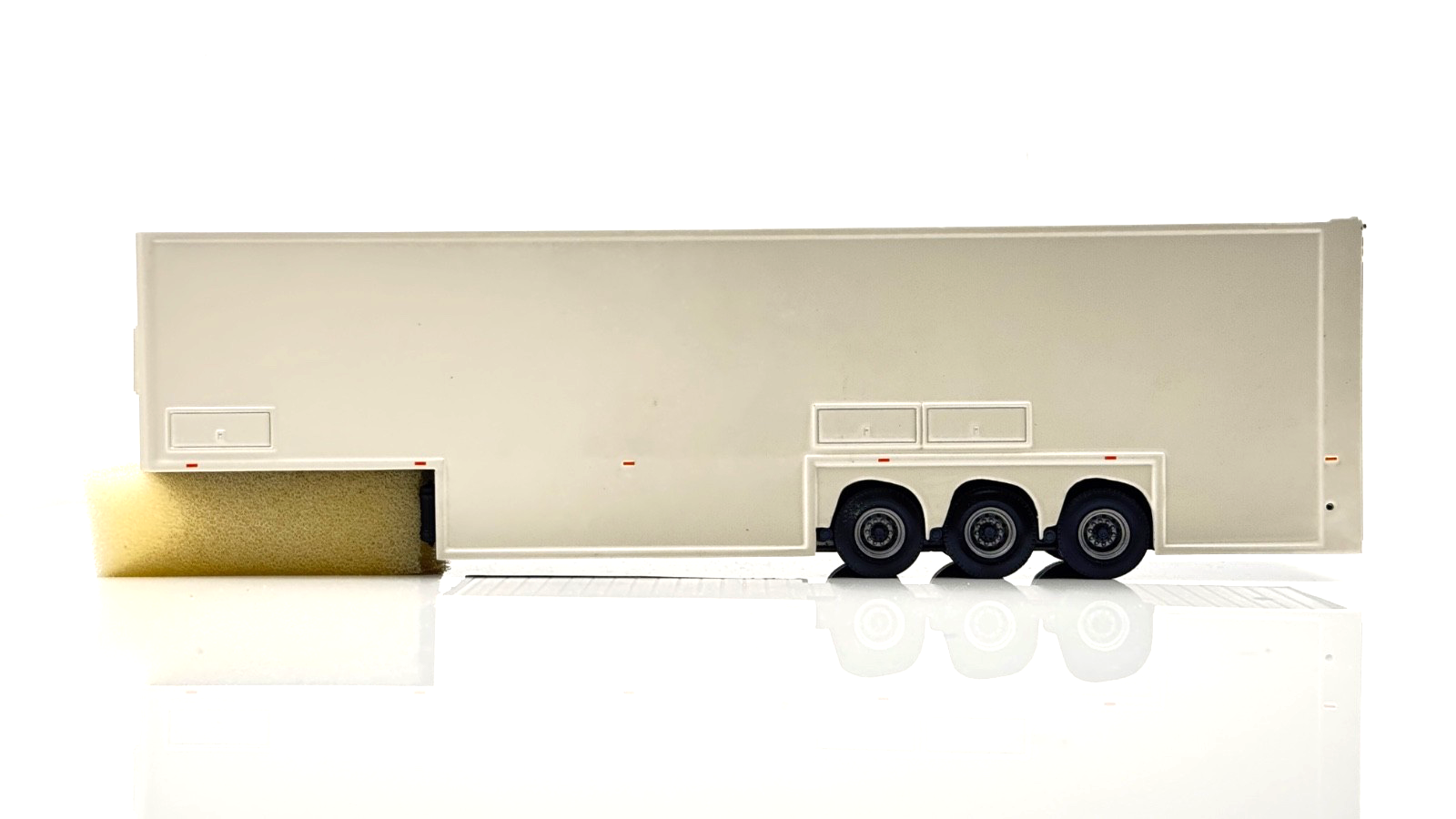 TEKNO 1/50 SCALE - 62401 - DOUBLE DECK PLAIN WHITE TRAILER BOXED