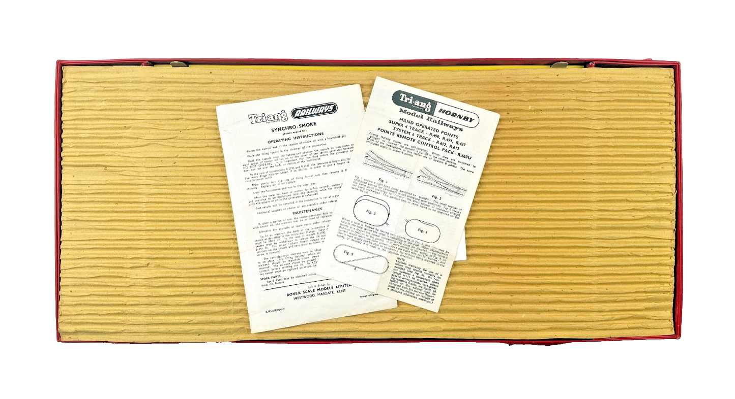 TRIANG HORNBY 00 GAUGE - RS.62 - CAR-A-BELLE VINTAGE CAR TRANSPORTER TRAIN PACK