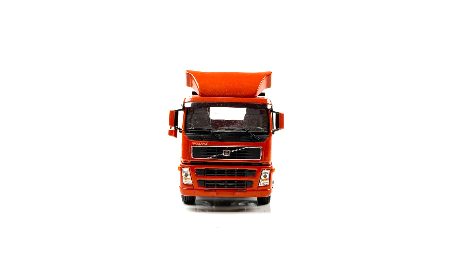 MOTORART 1/50 SCALE - FM9 CONSTRUCTION VOLVO DISTRIBUTION TRUCK - INCOMPLETE