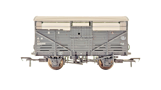 BACHMANN 00 GAUGE - 37-711 - 8T GW GREAT WESTERN CATTLE WAGON - IMPERFECT