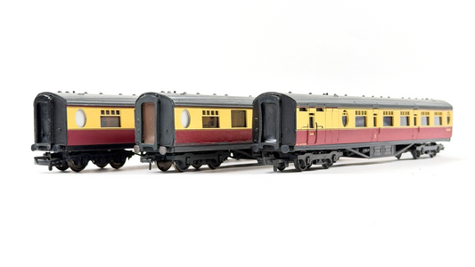 BACHMANN 00 GAUGE - RAKE OF 3 BR CRIMSON CREAM THOMPSON COACHES UNBOXED