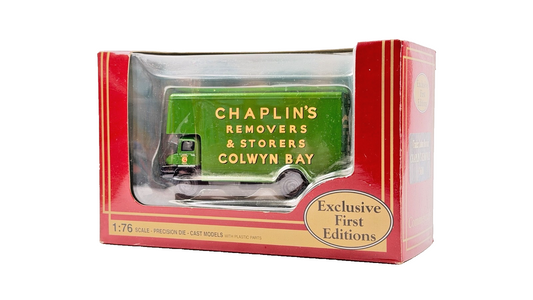 EFE 1/76 SCALE - 36101 - TRADER LUTON BOX VAN CHAPLIN'S REMOVALS - BOXED