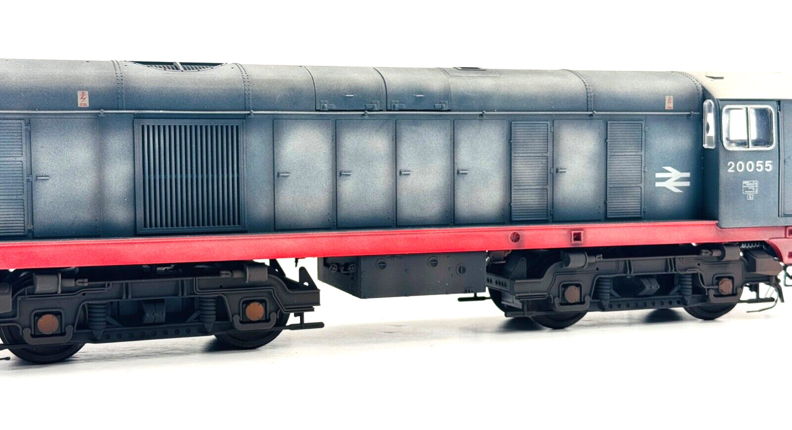 HELJAN O GAUGE - CLASS 20 DIESEL 20055 BR BLUE RED SOLEBAR (PRO WEATHERED) BOXED