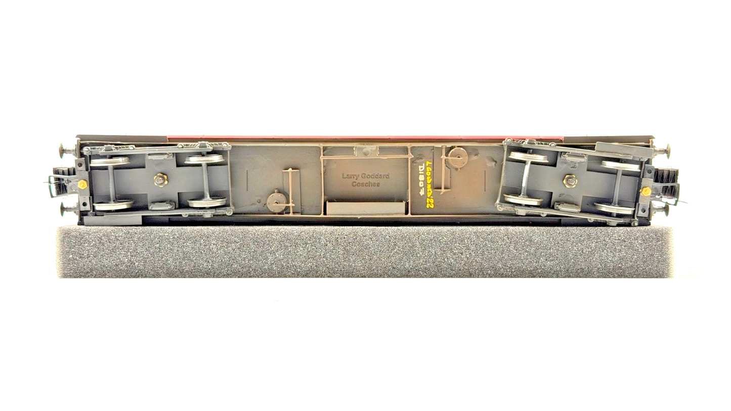 LARRY GODDARD 00 GAUGE BRASS KIT BUILT D.1807 BR CRIMSON CREAM COACH M8706M