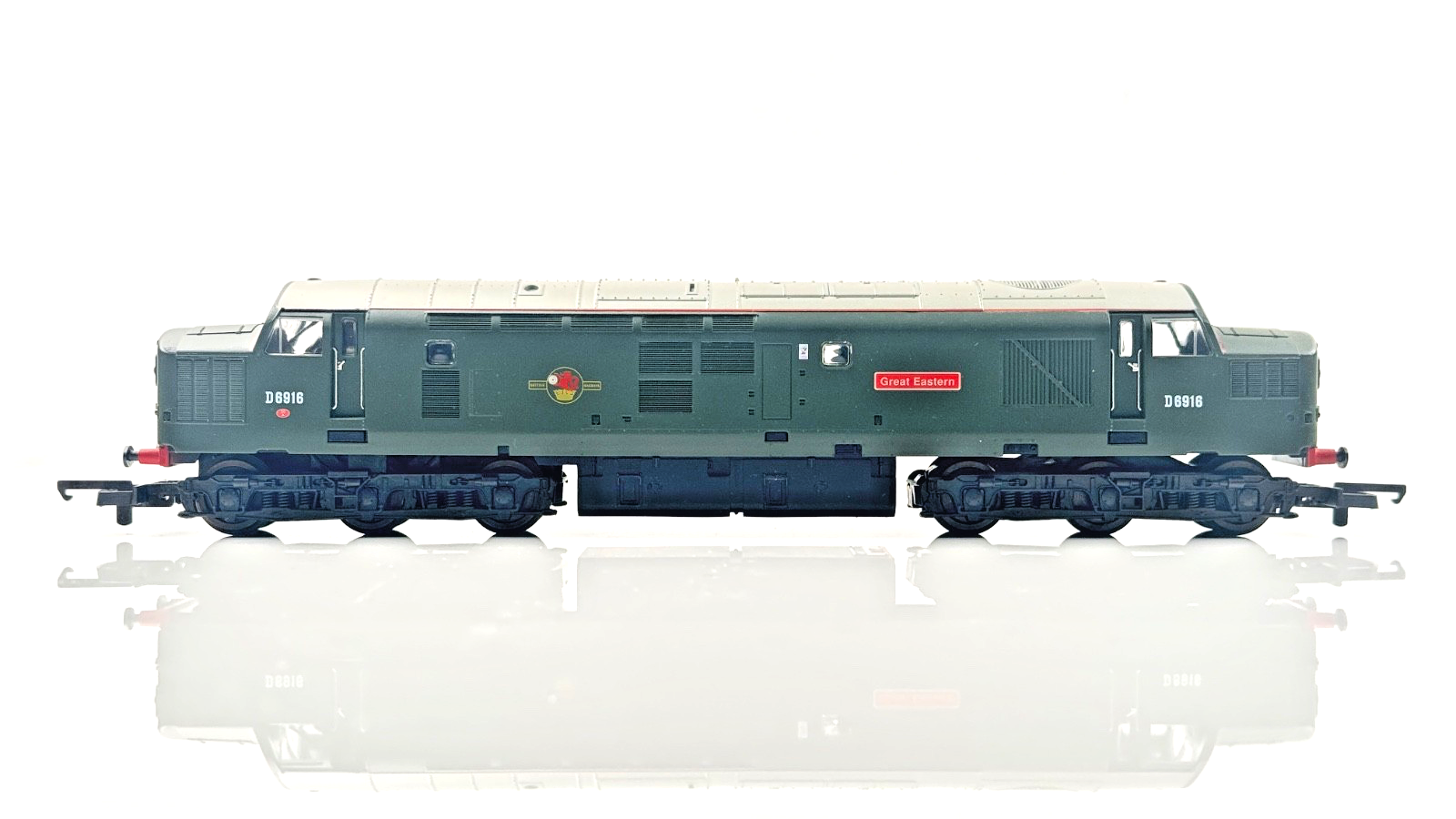 LIMA 00 GAUGE - 204834A - CLASS 37 DIESEL BR GREEN D6916 GREAT EASTERN - BOXED