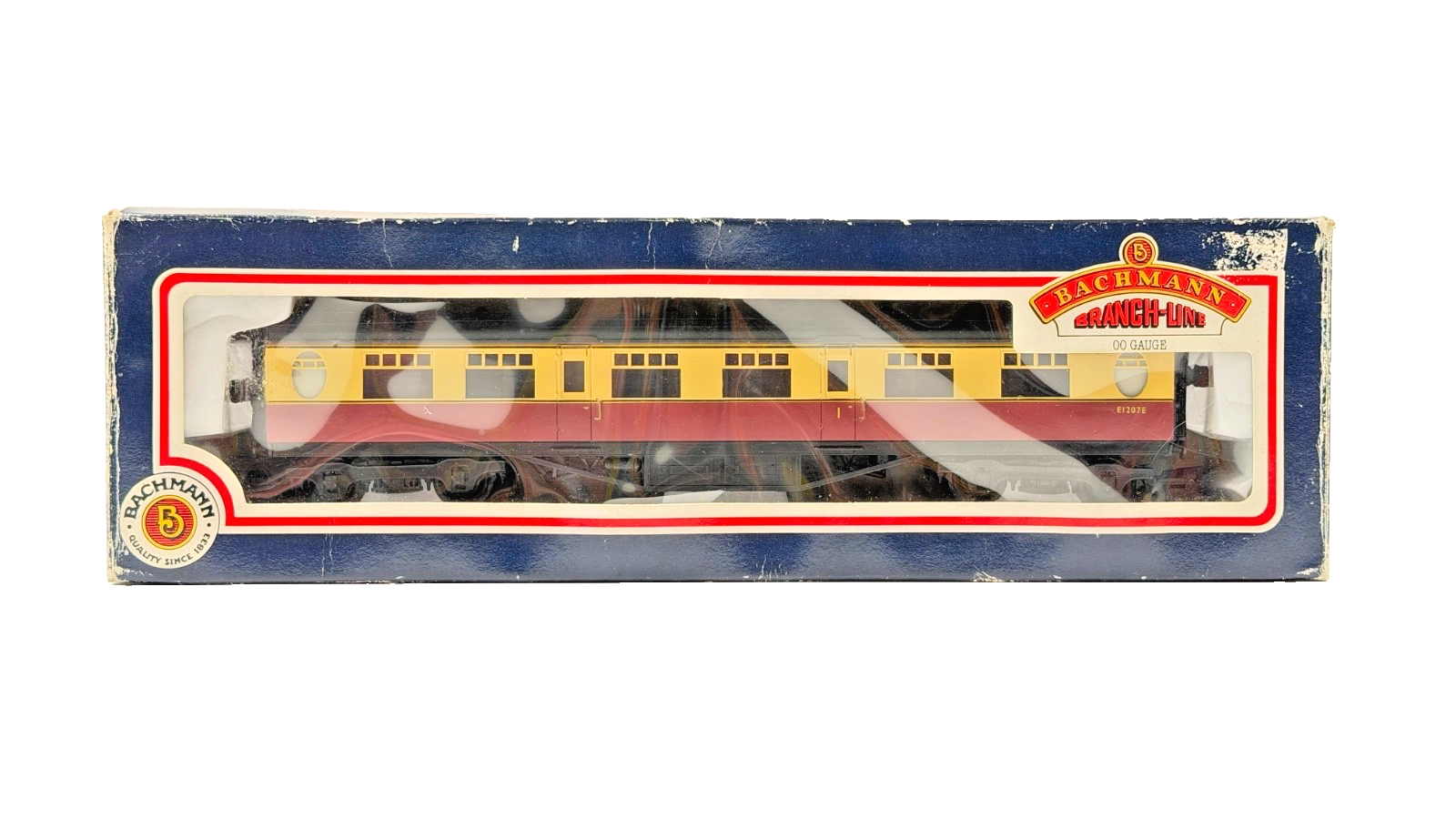 BACHMANN 00 GAUGE - 34-400/34-425 - RAKE OF 2 CRIMSON CREAM THOMPSON COACHES