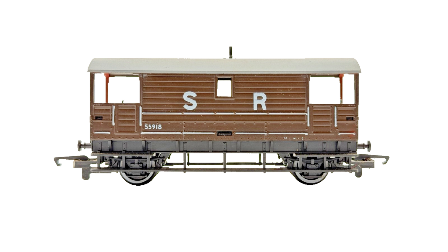 HORNBY 00 GAUGE - R029 - SR SOUTHERN BROWN BRAKE VAN 55918 BOXED
