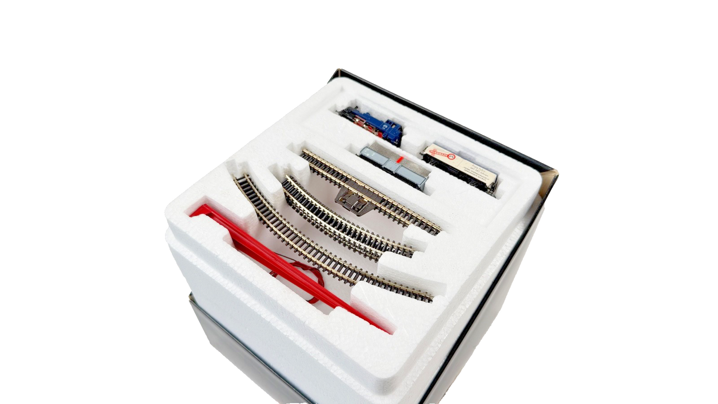 MARKLIN Z GAUGE 81561 - 140 YEAR ANNIVERSARY TANK LOCO STARTER SET INCOMPLETE