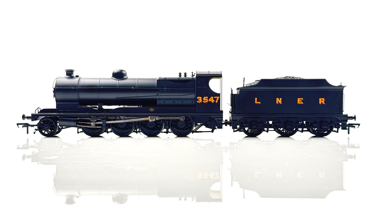 BACHMANN 00 GAUGE - 31-005 - ROBINSON O4 3547 LNER BLACK LOCOMOTIVE BOXED