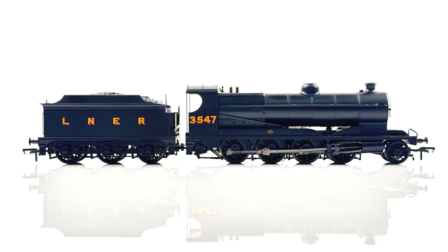 BACHMANN 00 GAUGE - 31-005 - ROBINSON O4 3547 LNER BLACK LOCOMOTIVE BOXED